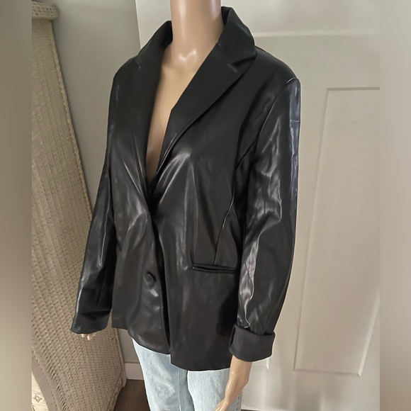 Wet Seal Faux Leather Blazer - Picture 5 of 6
